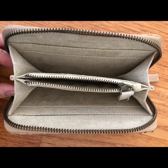 Python Wallet (Beige) - Picture 2 of 3